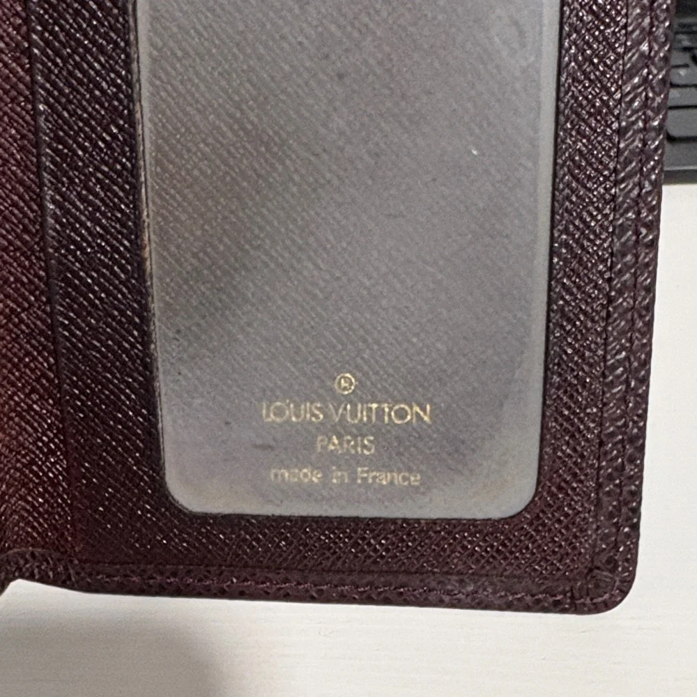 Louis Vuitton Dark Brown Textured Cover - Picture 4 of 6